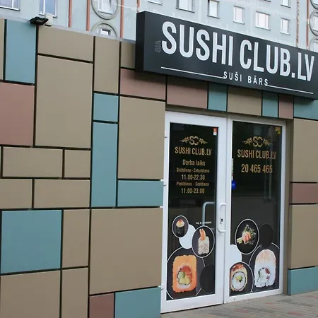 Day By Day In Appartement